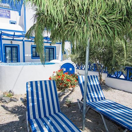 White & Blue Apartment Perivolos  Ruang foto