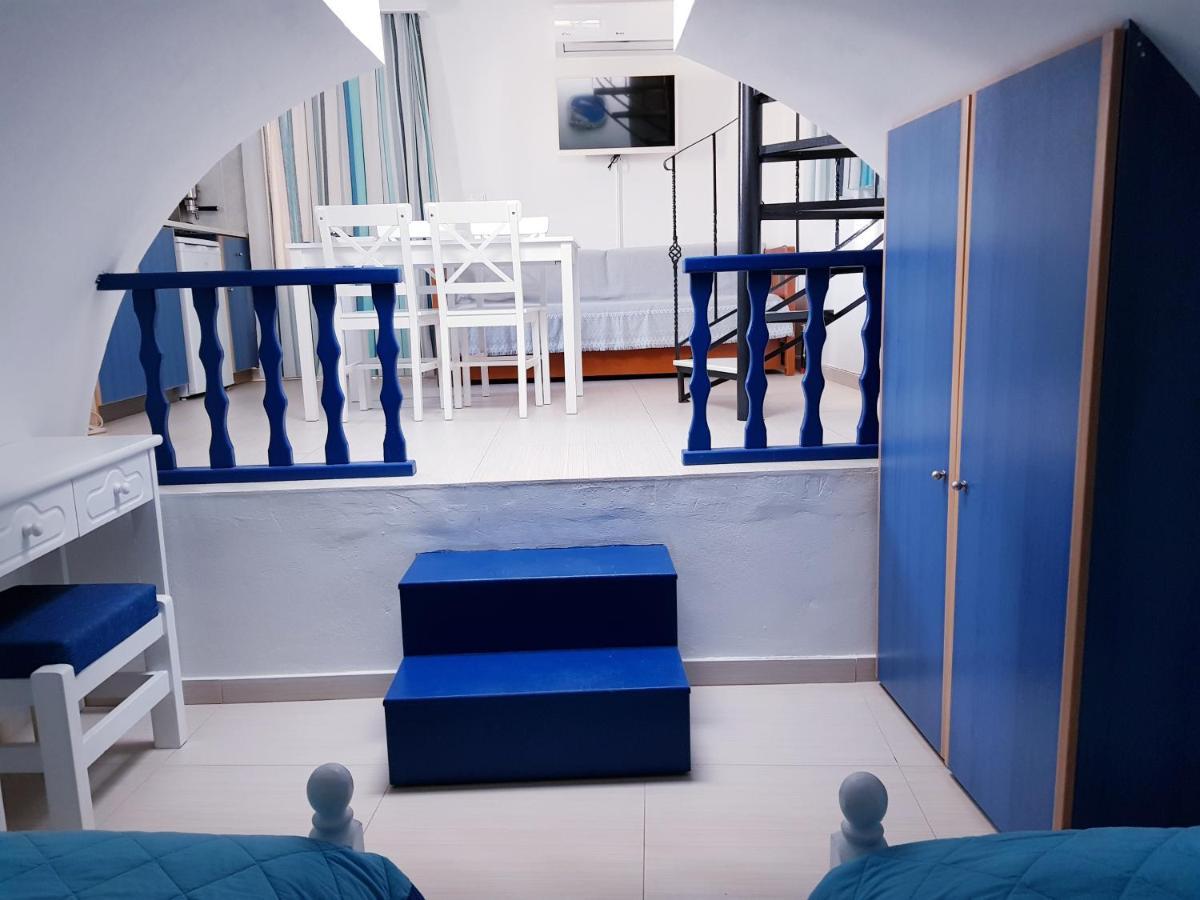 White & Blue Apartment Perivolos  Bagian luar foto