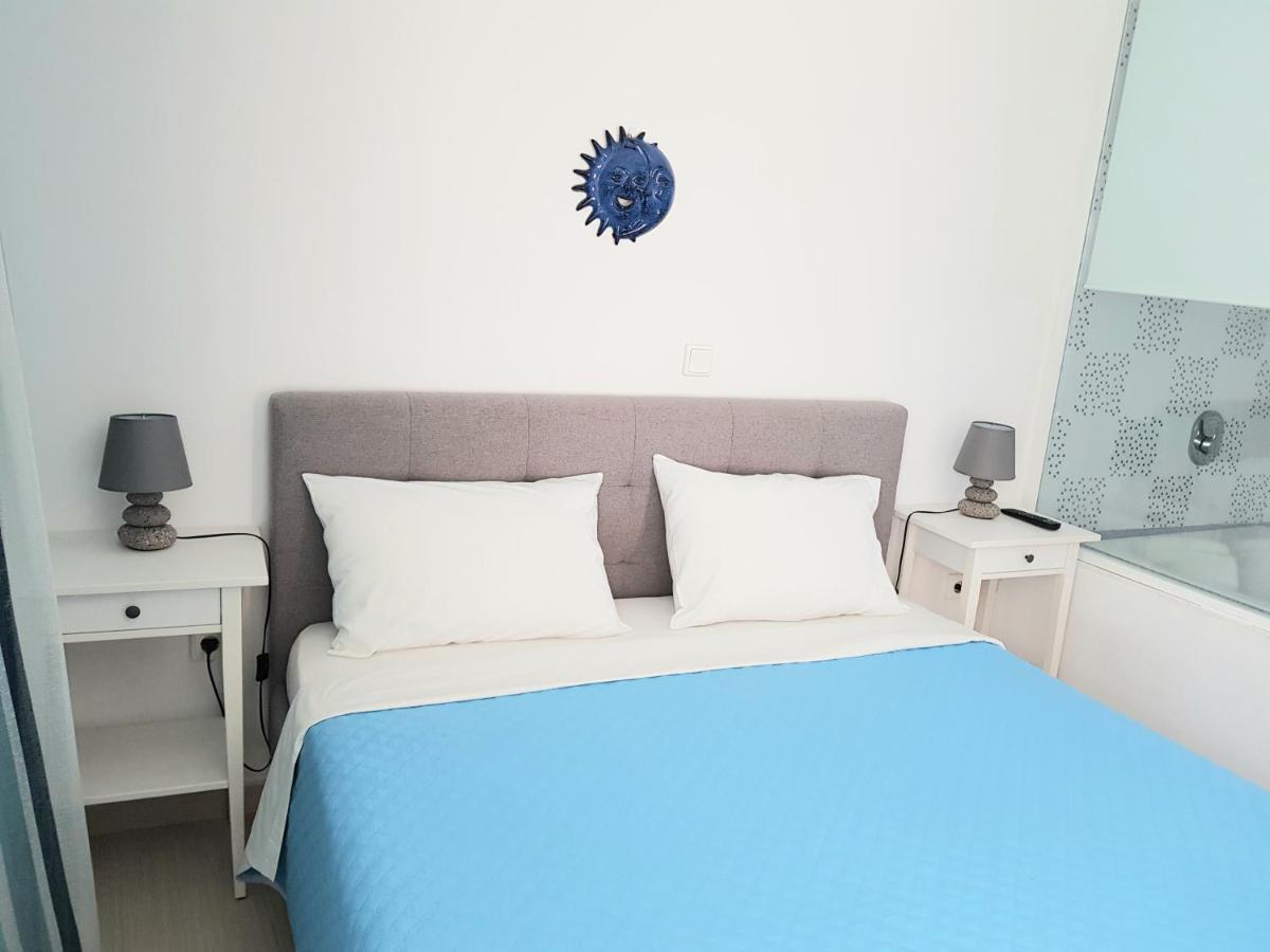 White & Blue Apartment Perivolos  Bagian luar foto