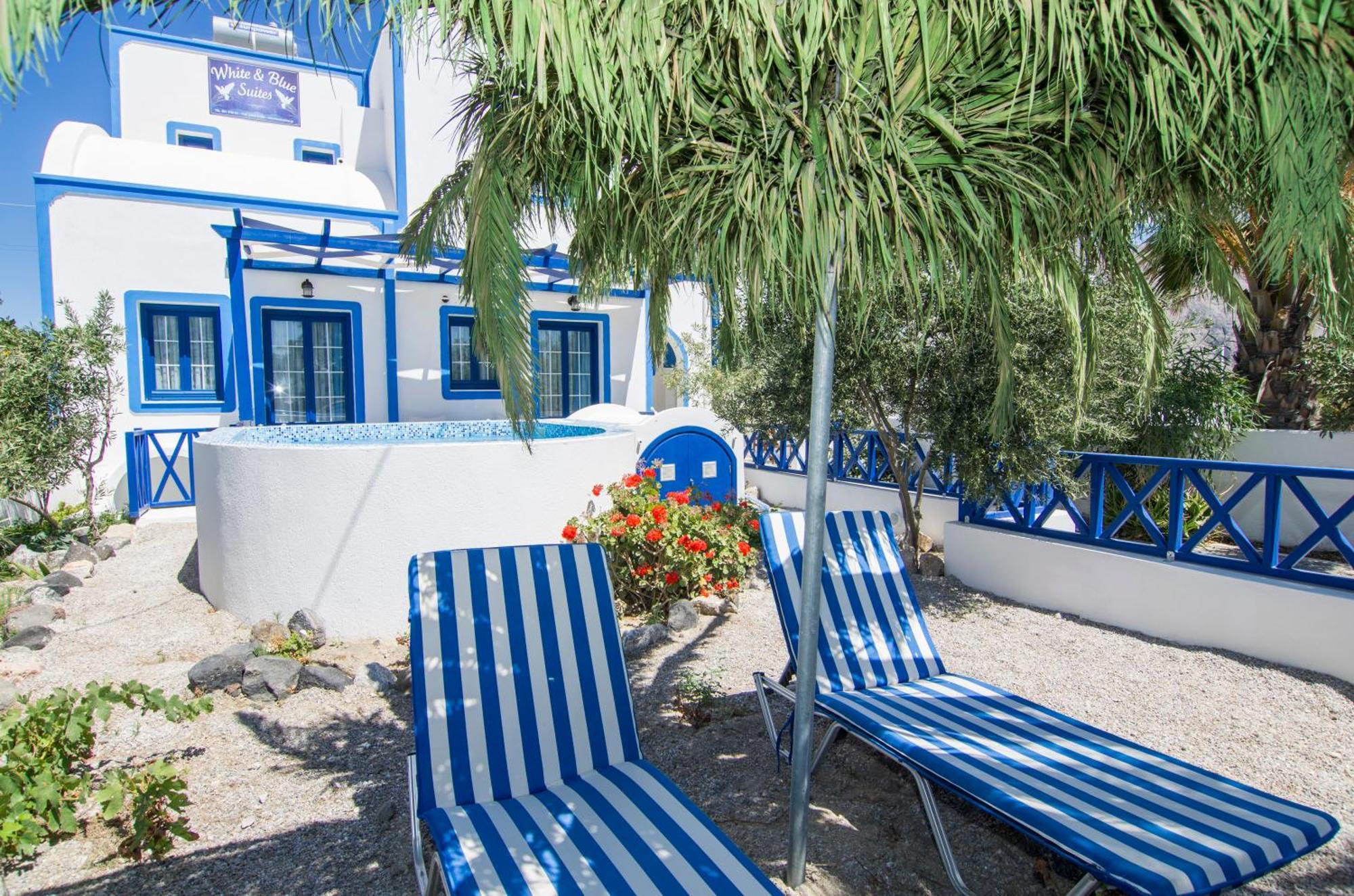 White & Blue Apartment Perivolos  Ruang foto
